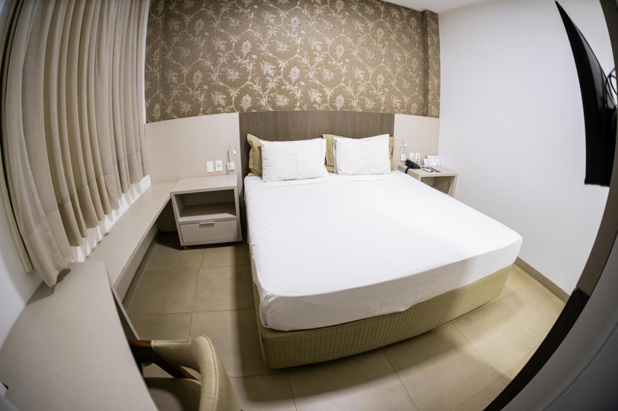 Brii Hotel Araguaina Exterior photo